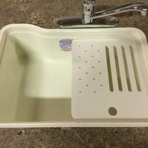 Under‑surface cutting board with right or left slots and drain holes – versatile kitchen accessory