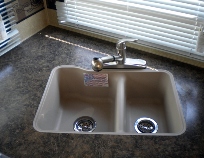 Laminate RV countertop for motorhome kitchen upgrade