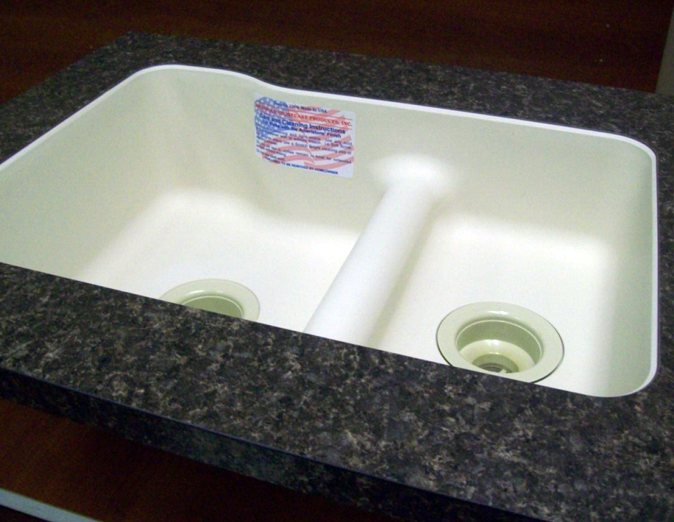 Laminate RV countertop for motorhome kitchen upgrade