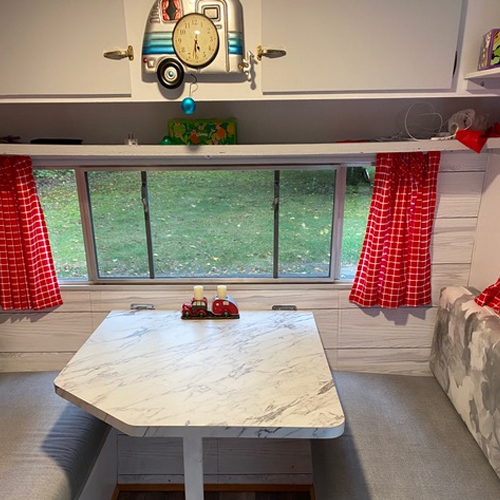 Camper dining table solid surface